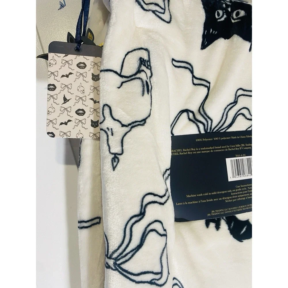 Rachel Roy Halloween Oversized Throw Blanket Cream 60x70 Bow Cat Bat Skull
